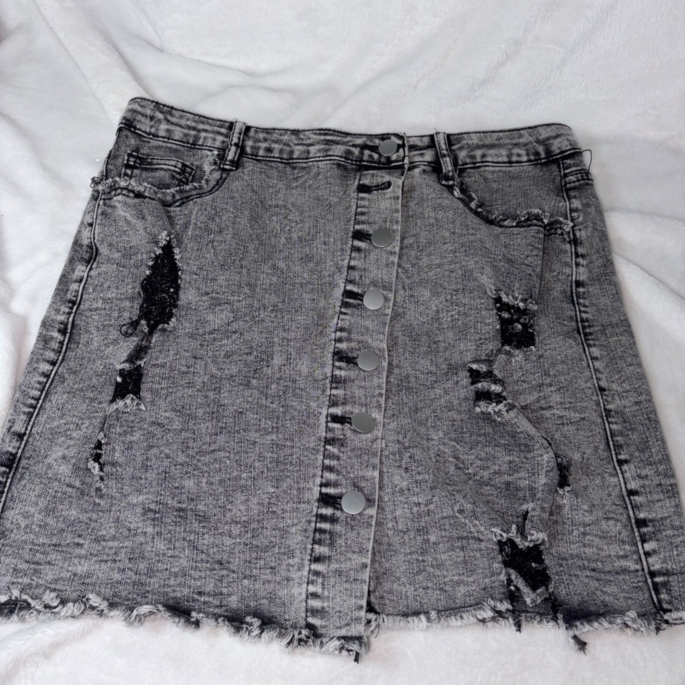 Distressed Grey Denim Mini Skirt XL Raw Frayed Hem Acid Wash Edgy Grunge 90s EUC